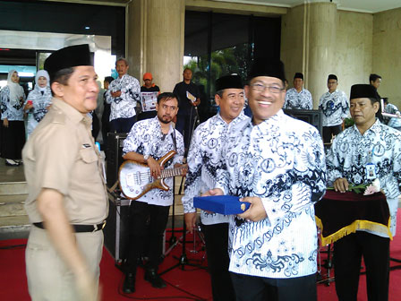 Pencarian PGRI Batang Hari - Persatuan Guru Republik Indonesia Cabang Batang Hari
